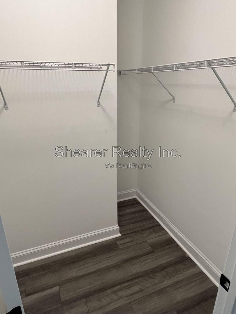 Gallery Image 19
