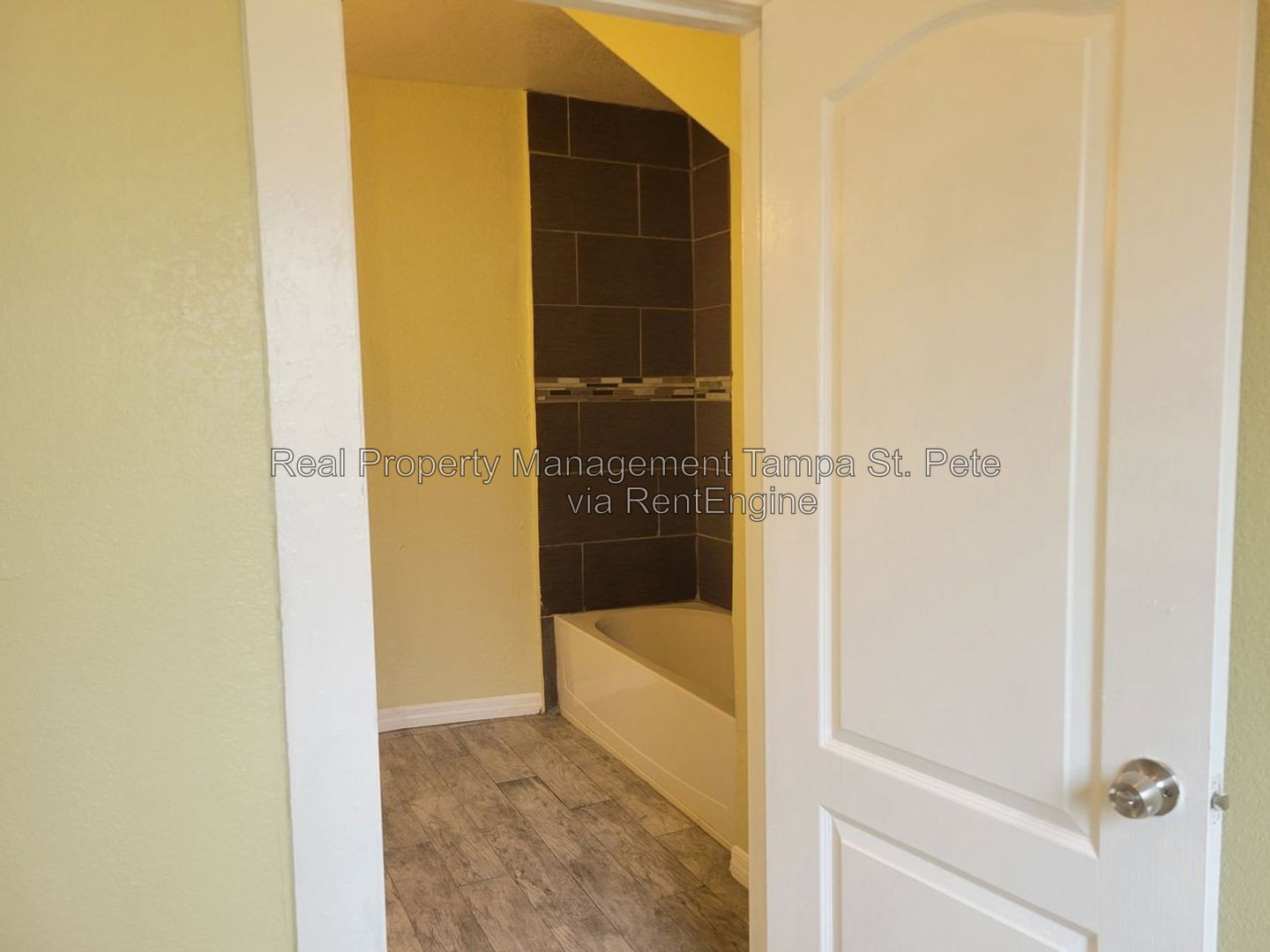 Gallery Image 16