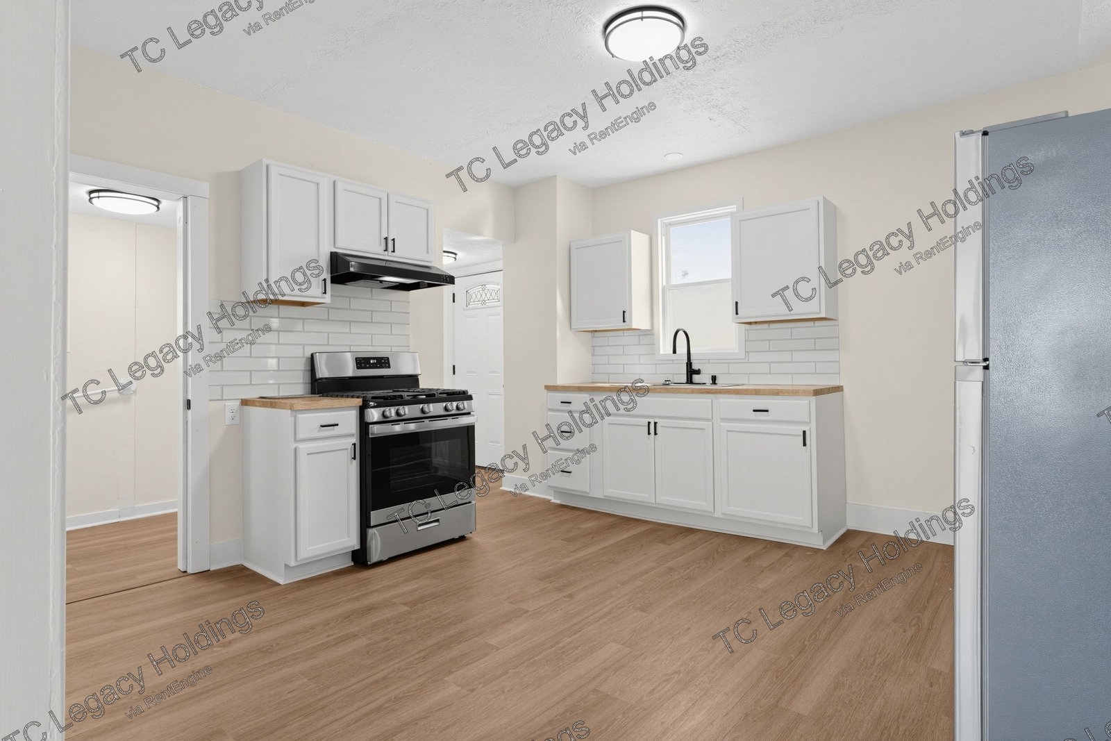 Gallery Image 13
