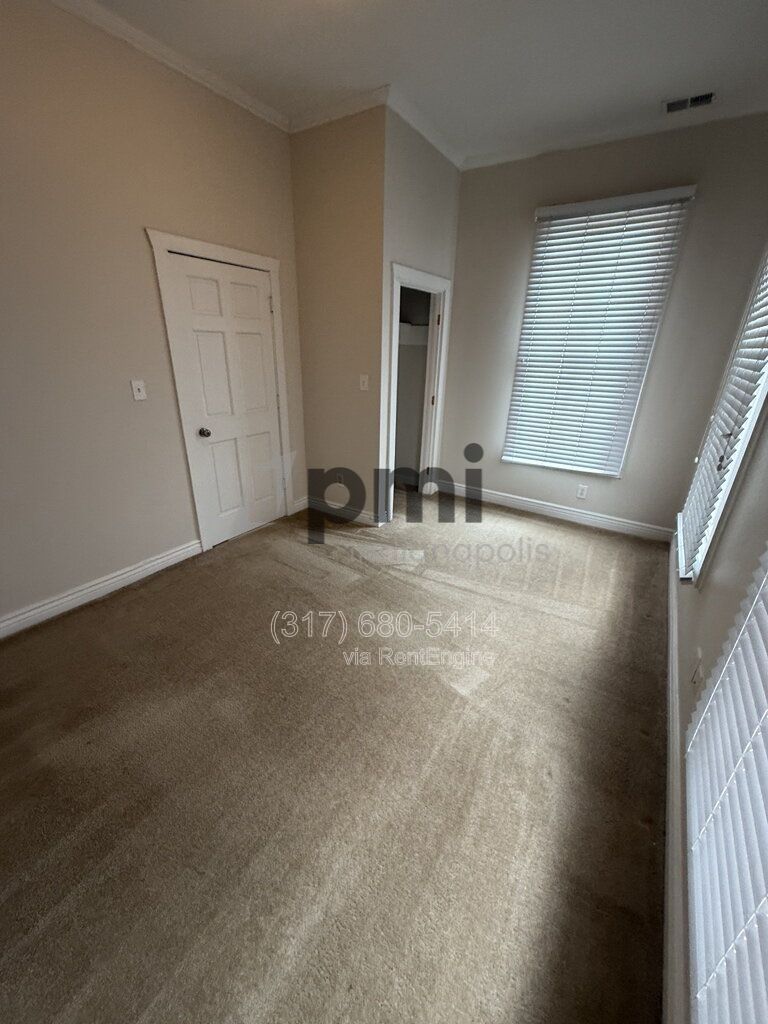 Gallery Image 32