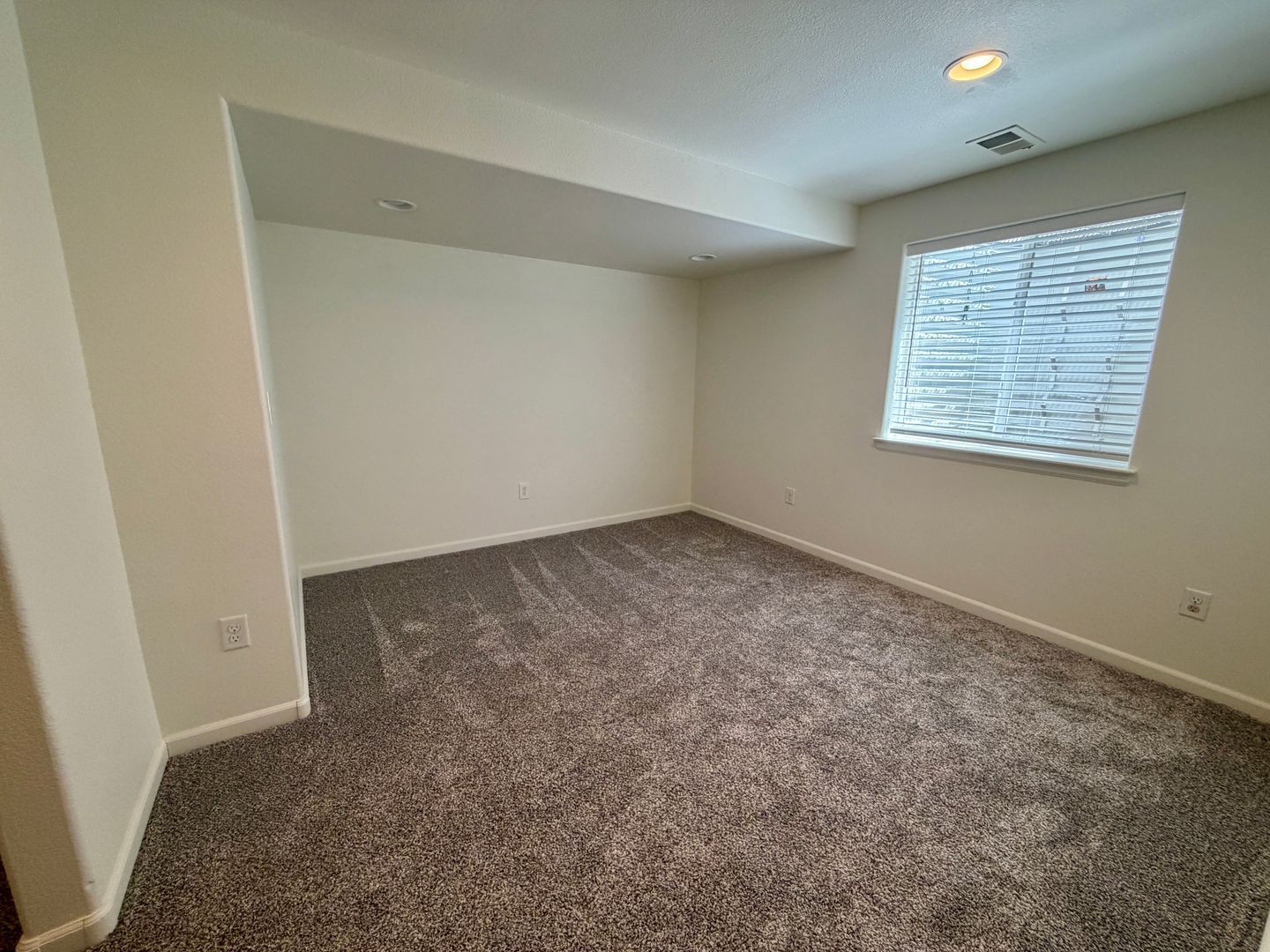 Gallery Image 37