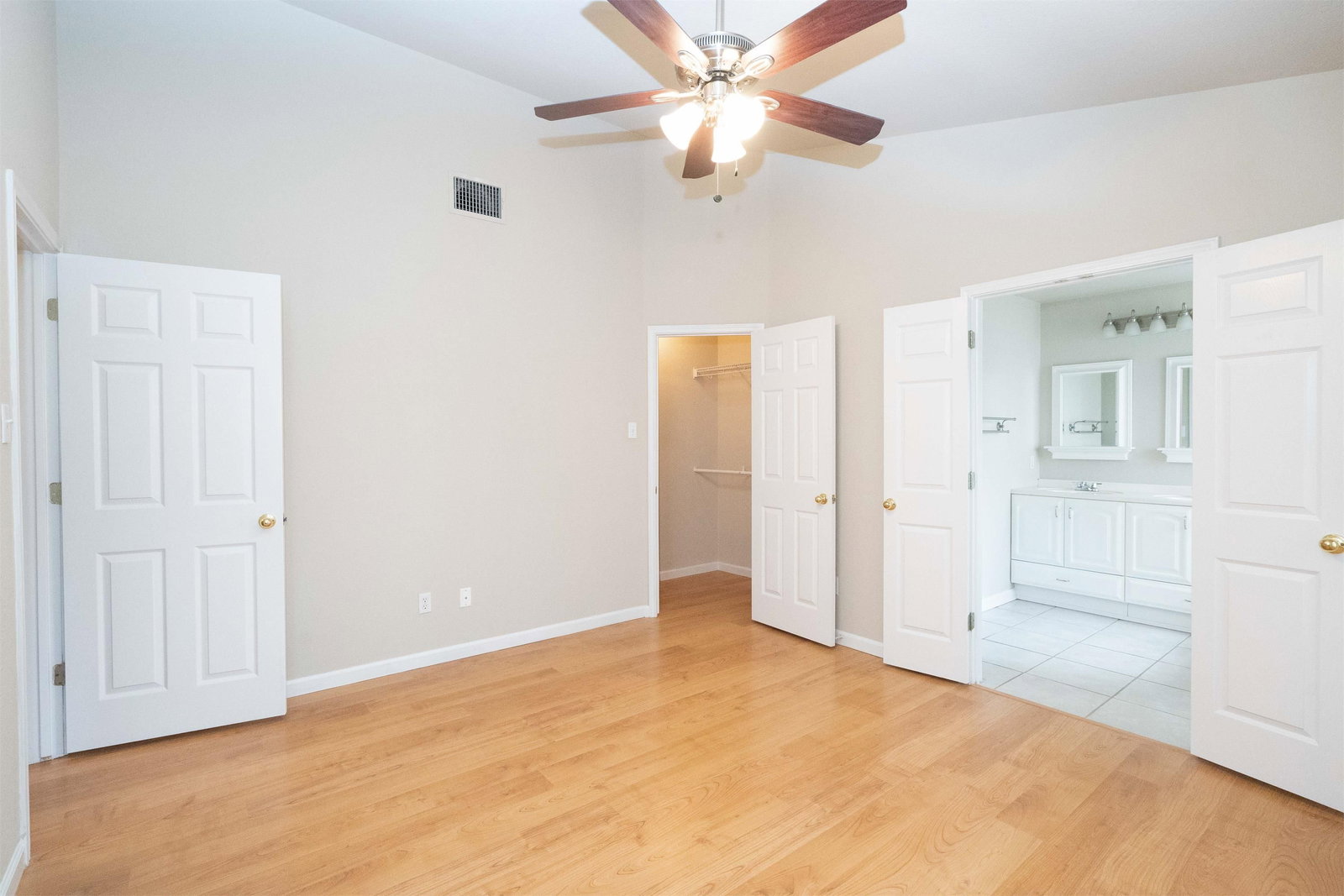 Gallery Image 36