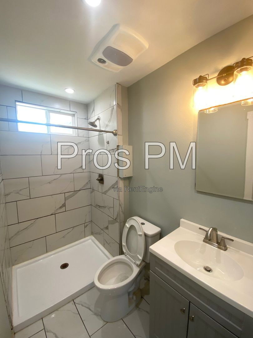 Gallery Image 16
