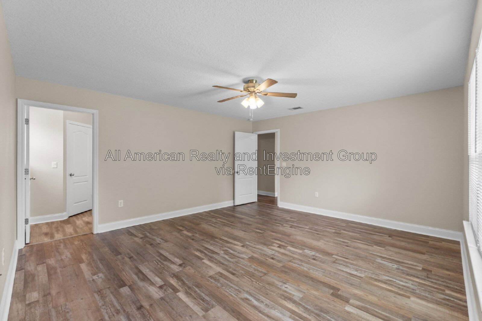 Gallery Image 25