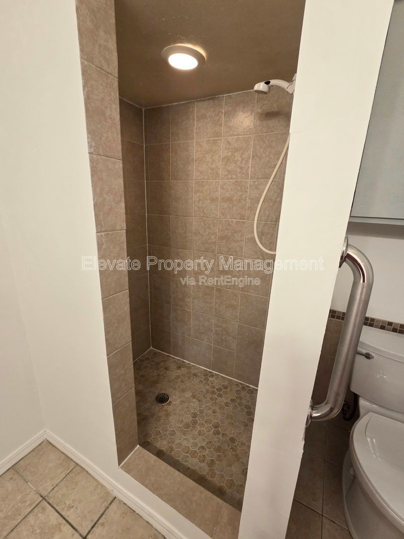 Gallery Image 17