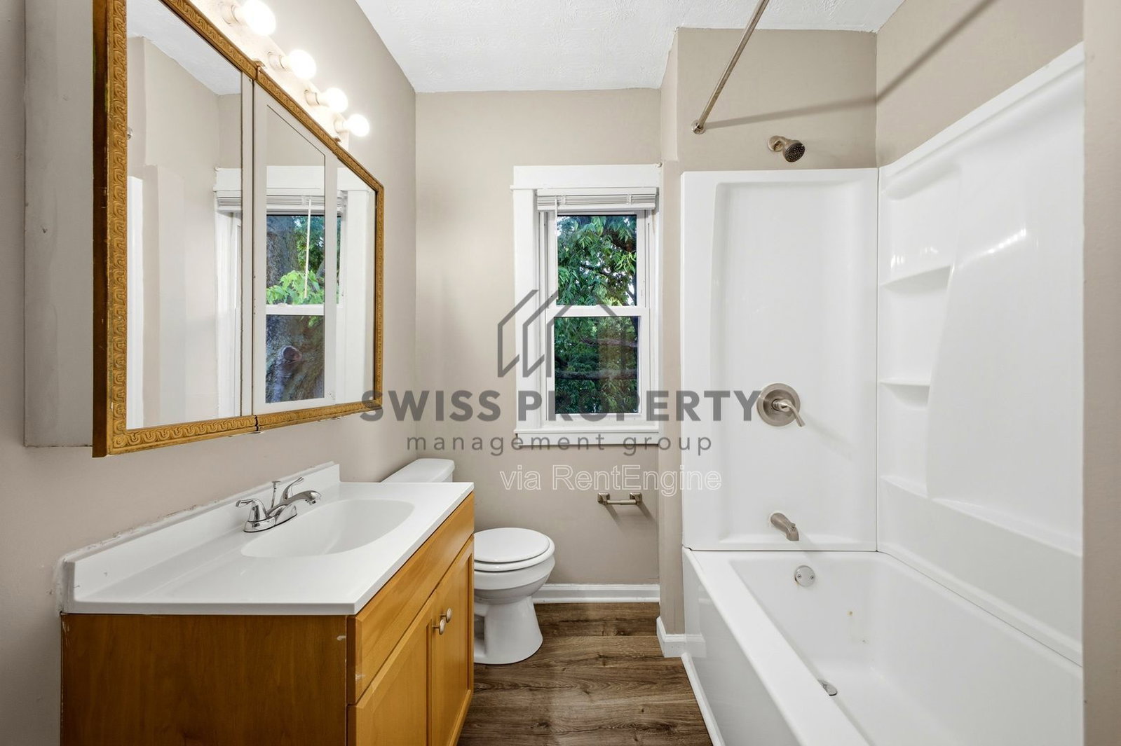Gallery Image 18