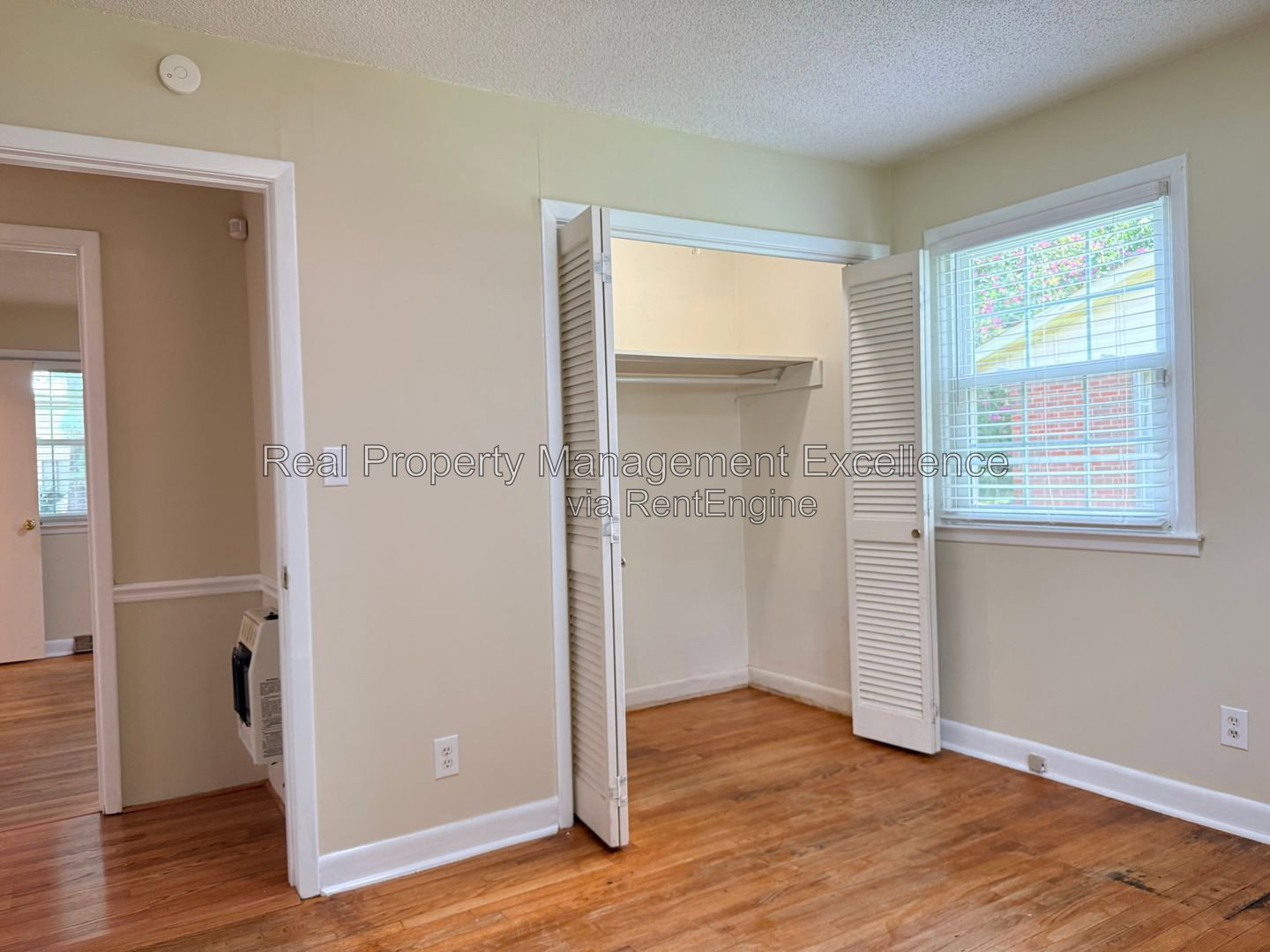 Gallery Image 33