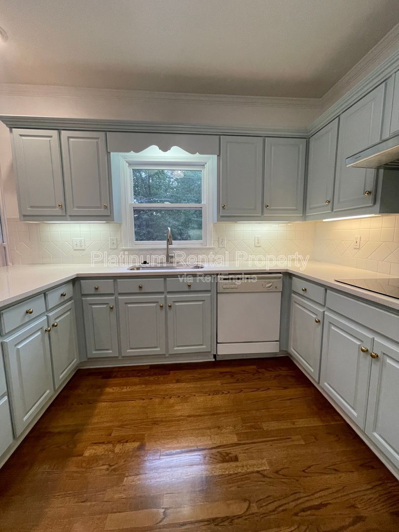 Gallery Image 17