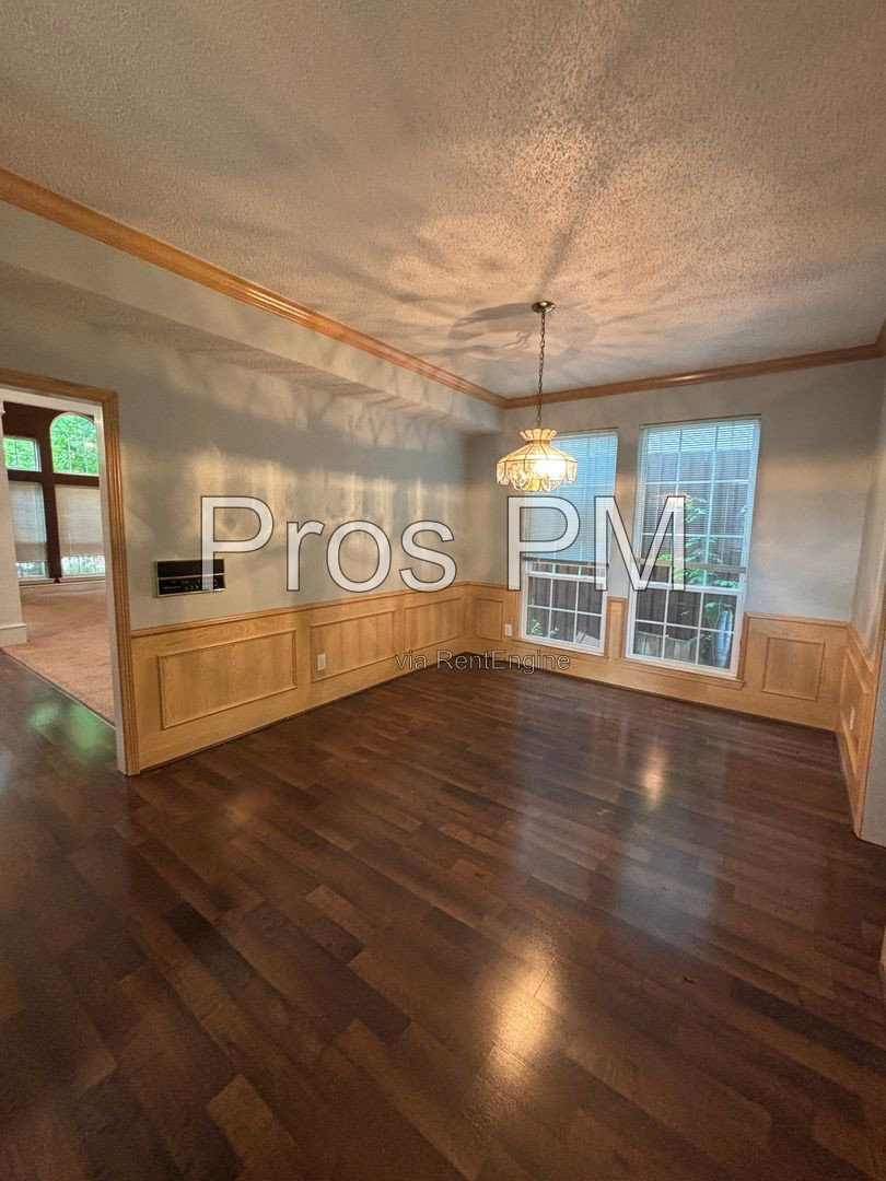 Gallery Image 14