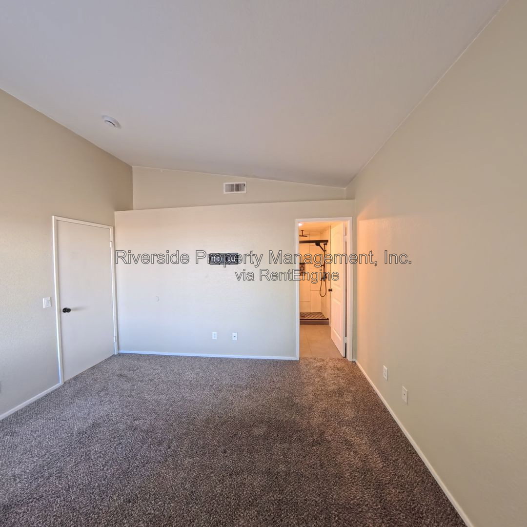 Gallery Image 20