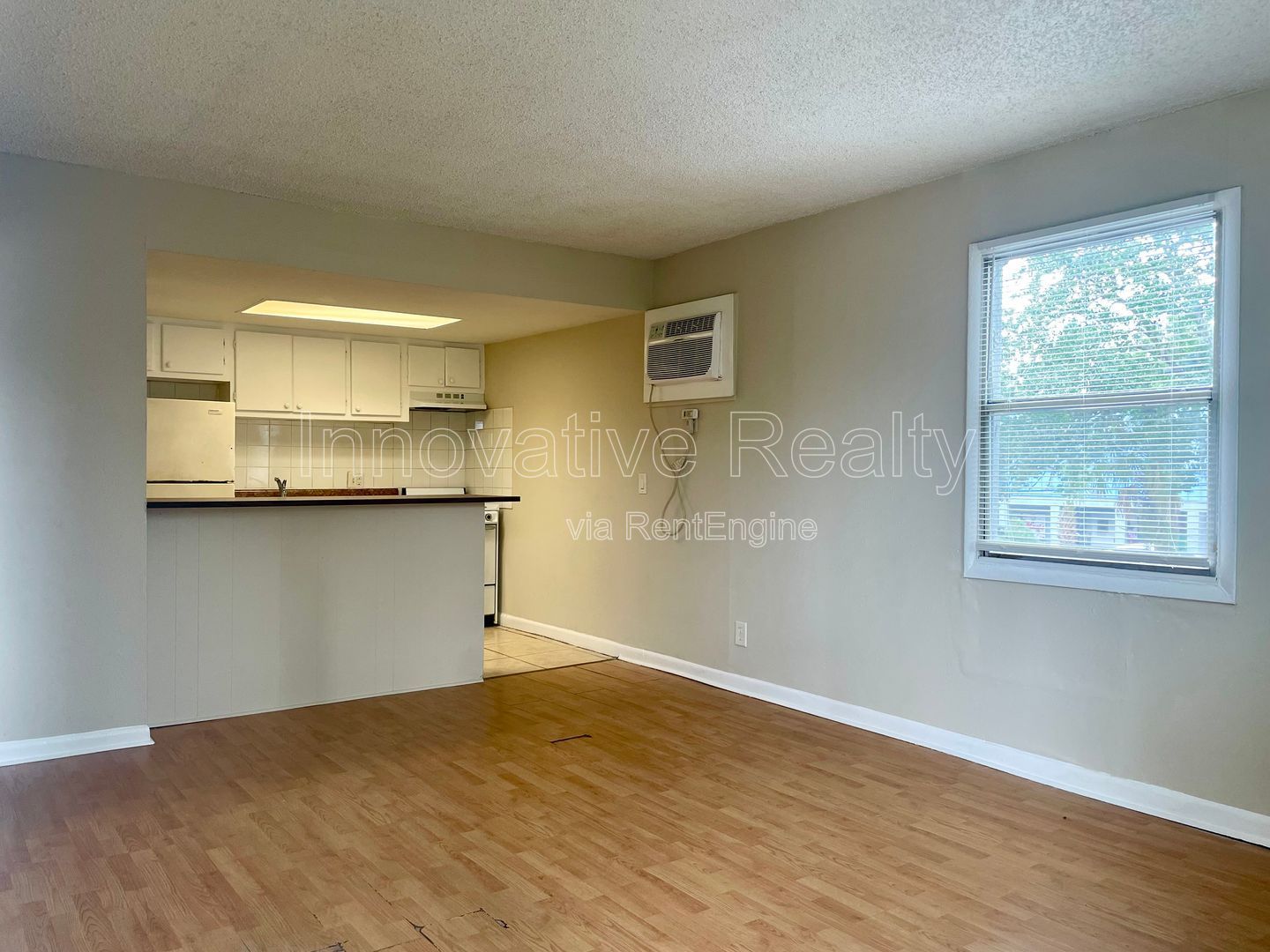 Gallery Image 0