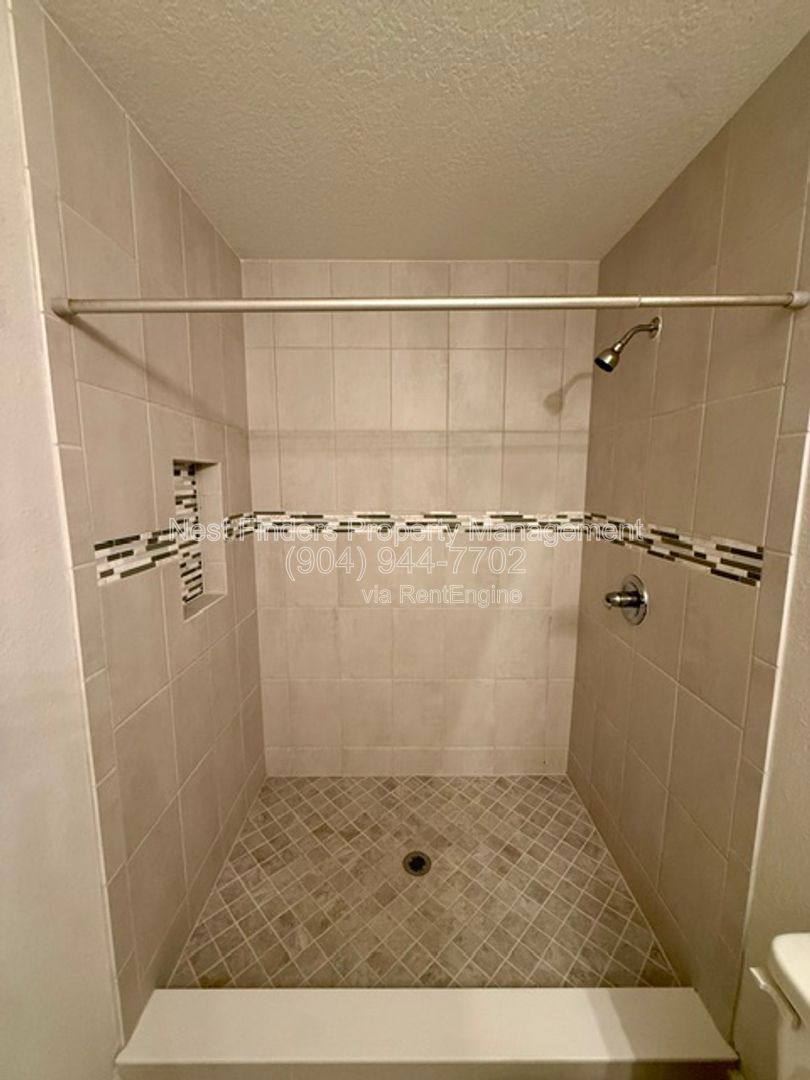 Gallery Image 19