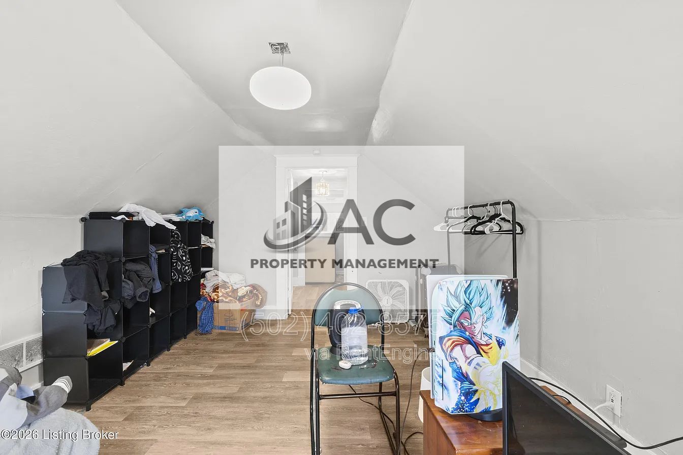 Gallery Image 32