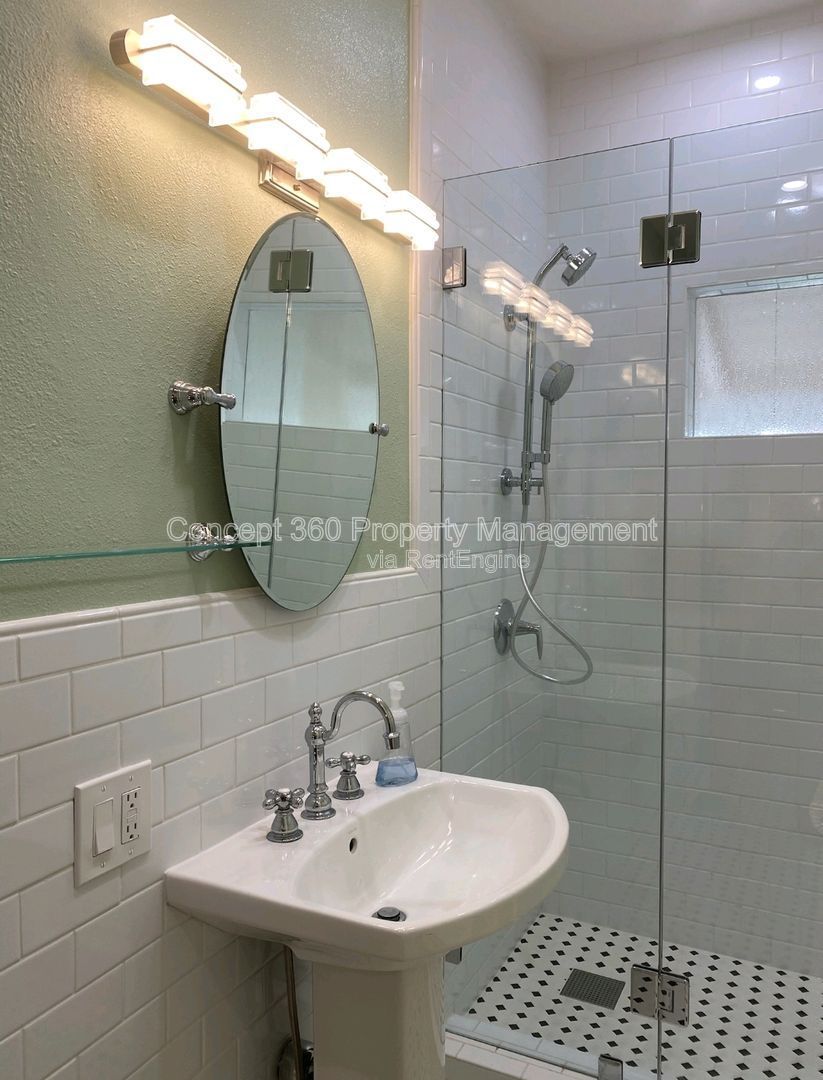 Gallery Image 25