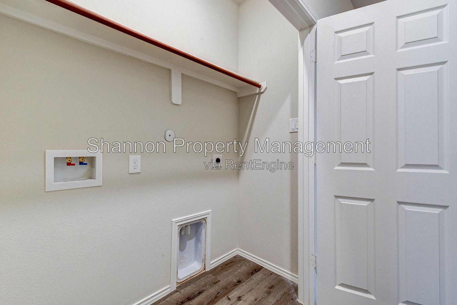 Gallery Image 13