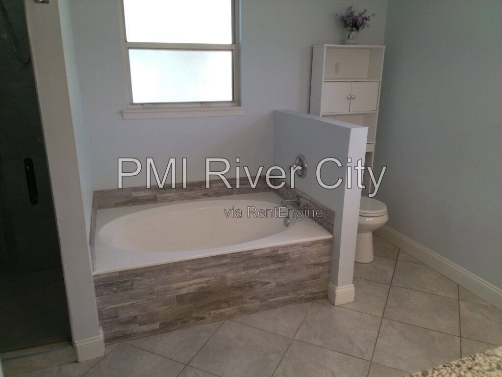 Gallery Image 43