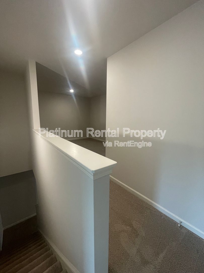 Gallery Image 60