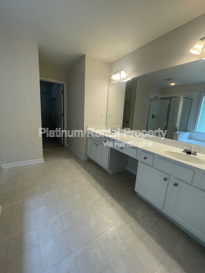 Gallery Image 41