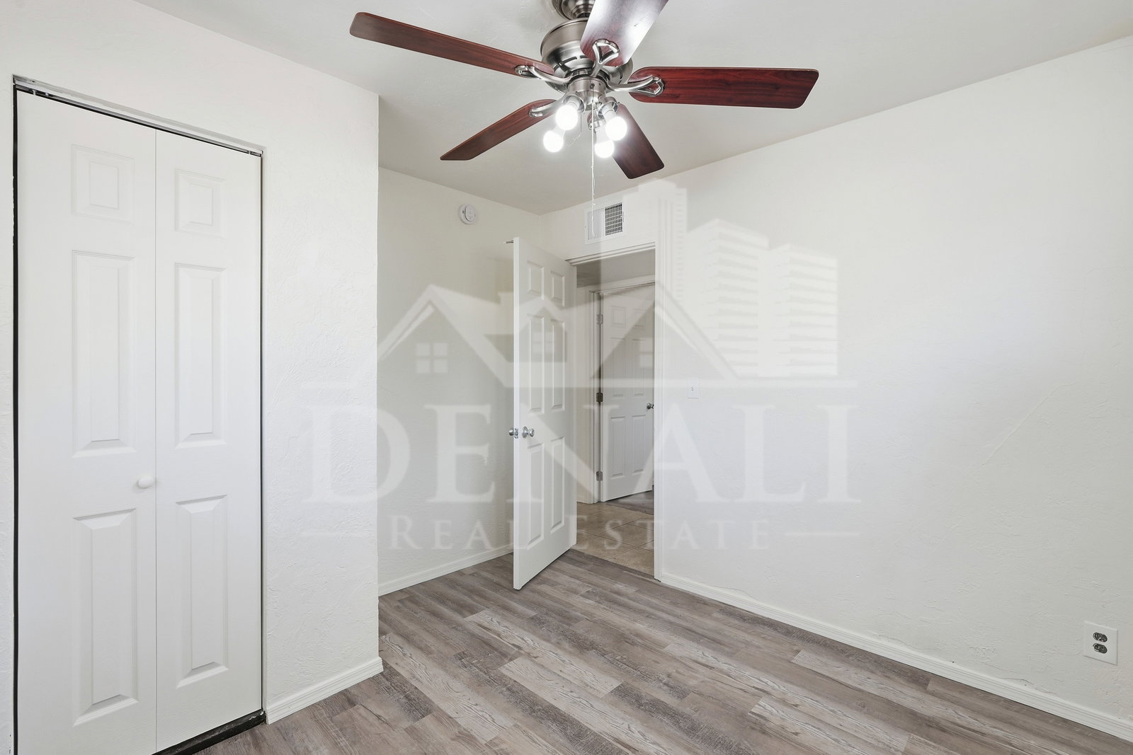 Gallery Image 18