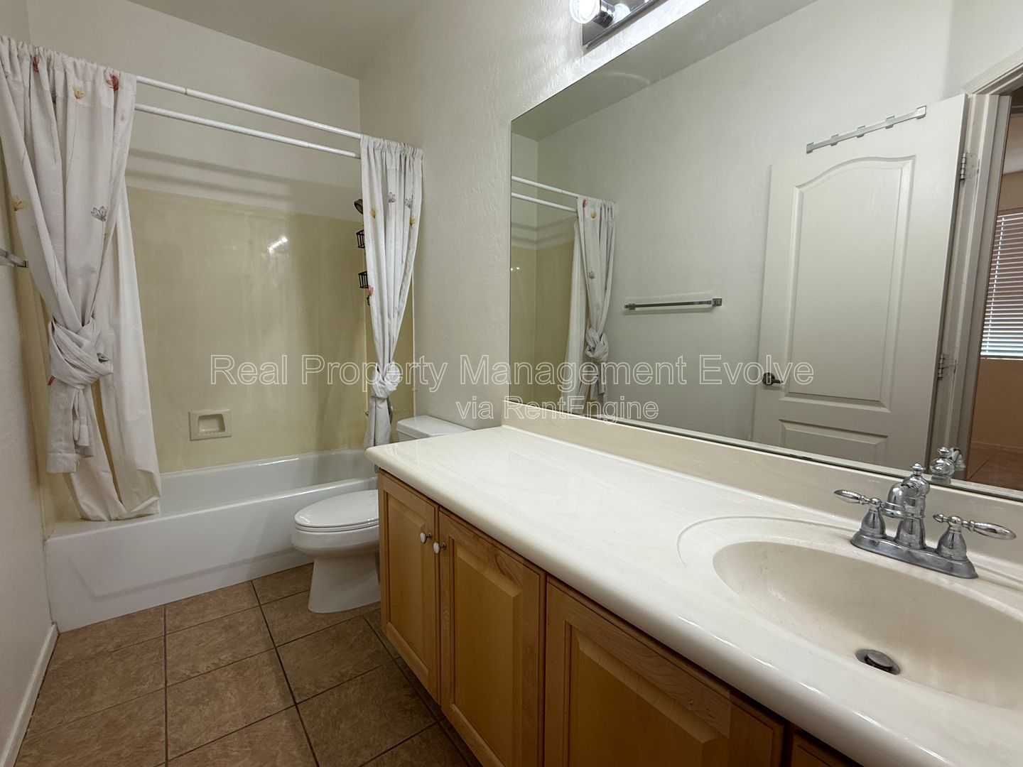 Gallery Image 32