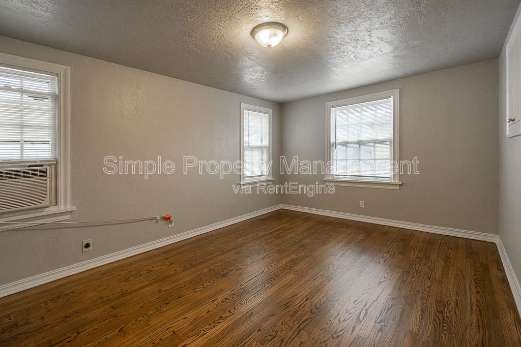 Gallery Image 12