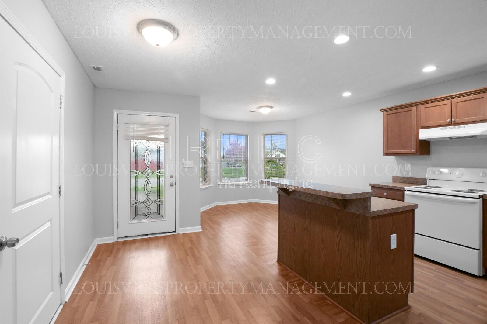 Gallery Image 17