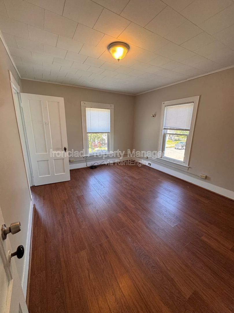 Gallery Image 6