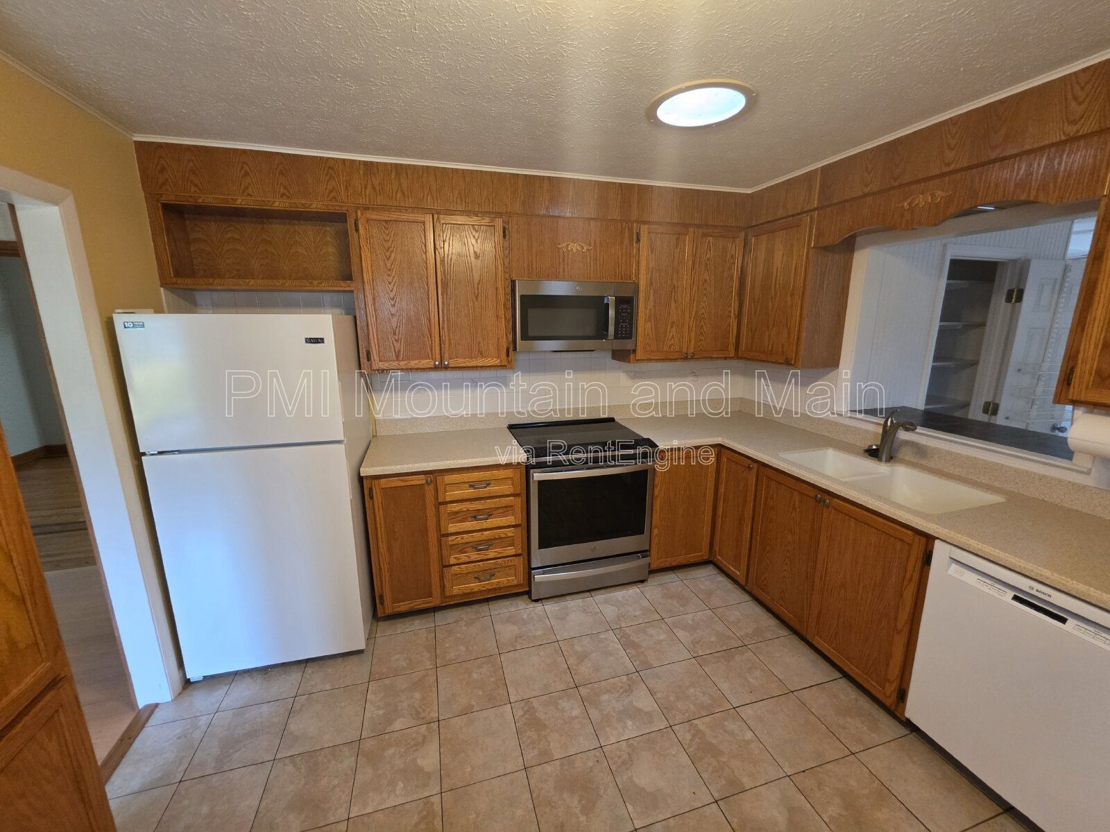 Gallery Image 14