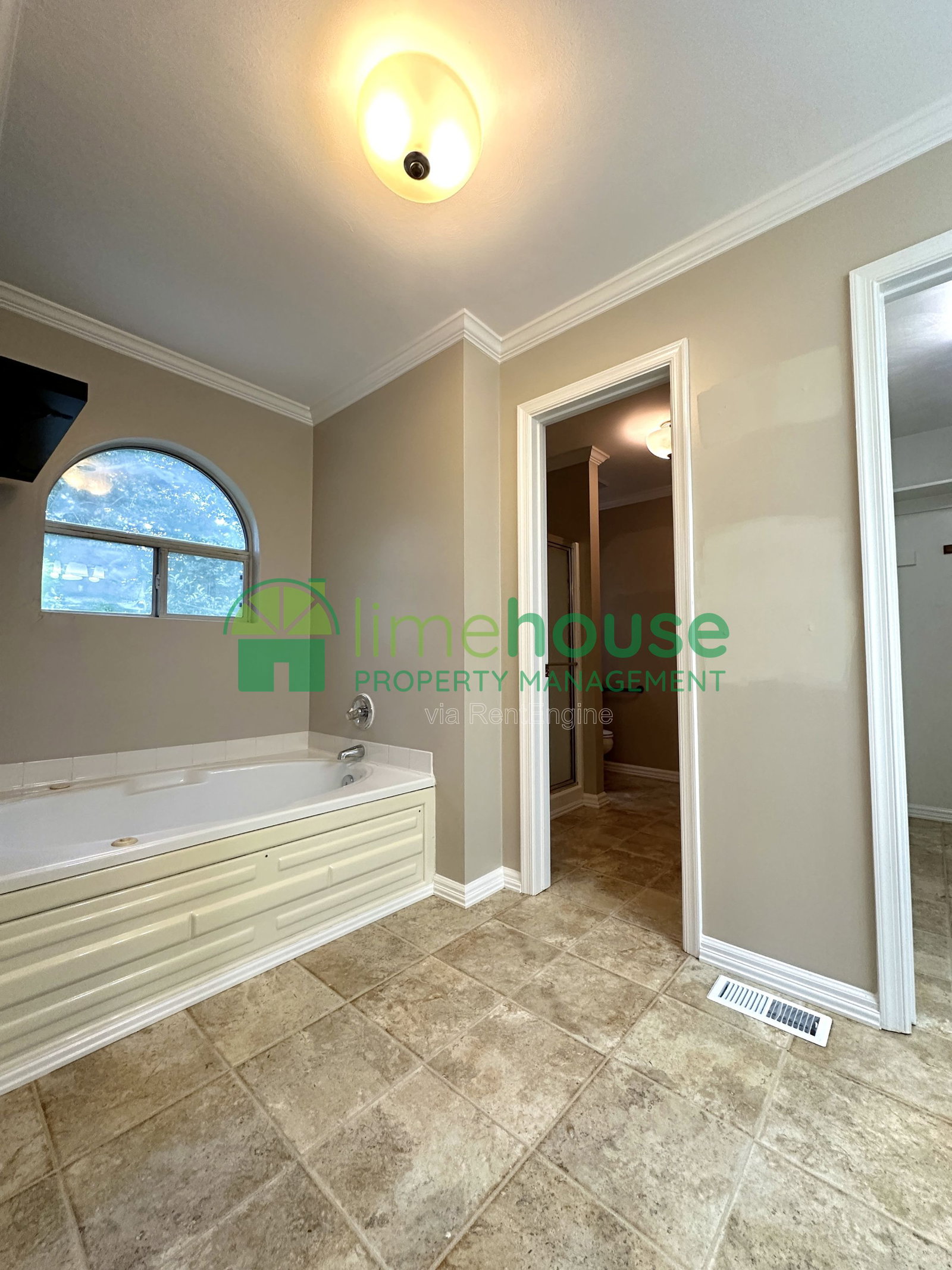 Gallery Image 25