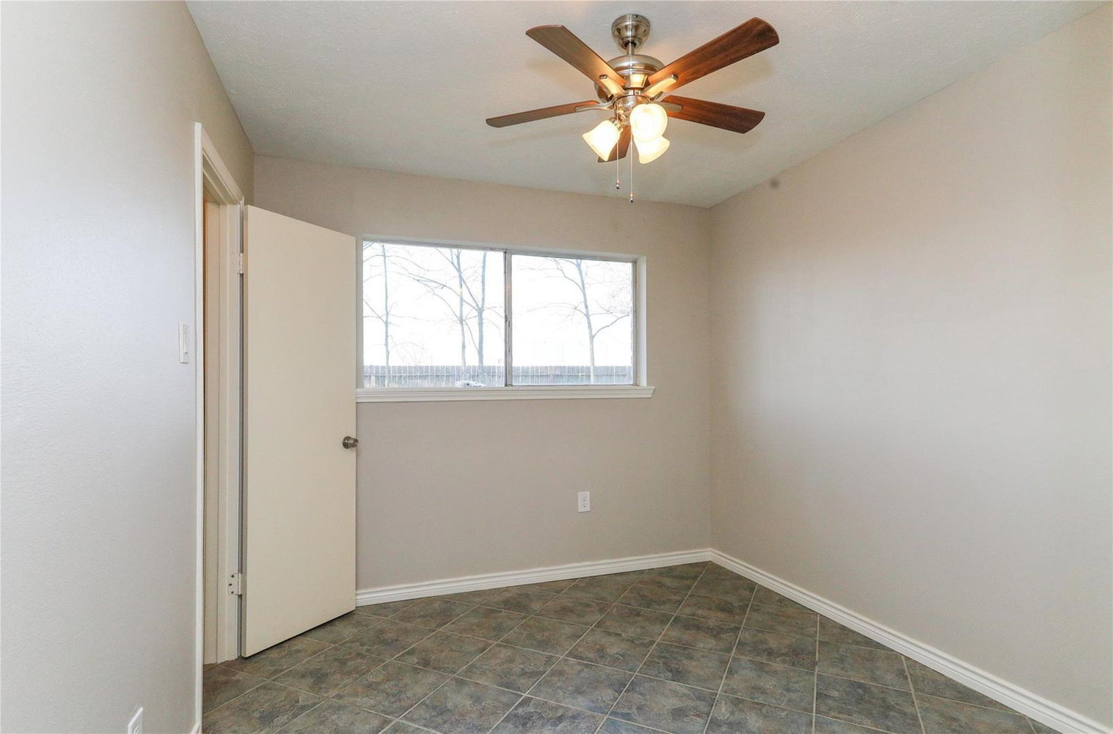 Gallery Image 19