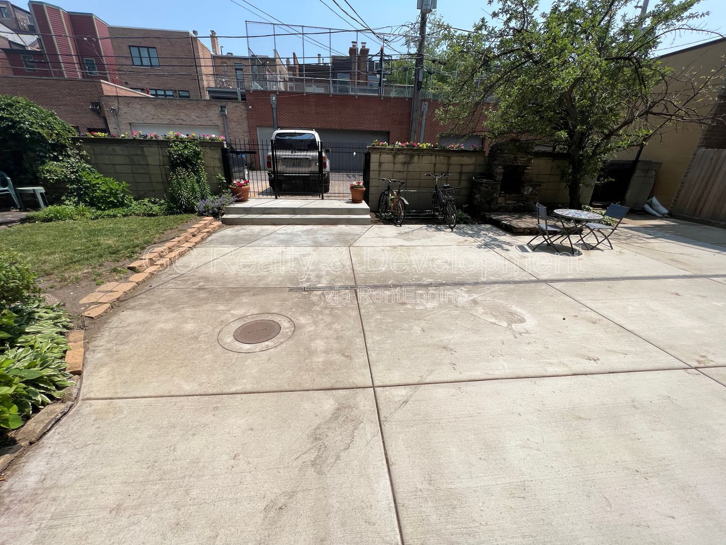 Gallery Image 16