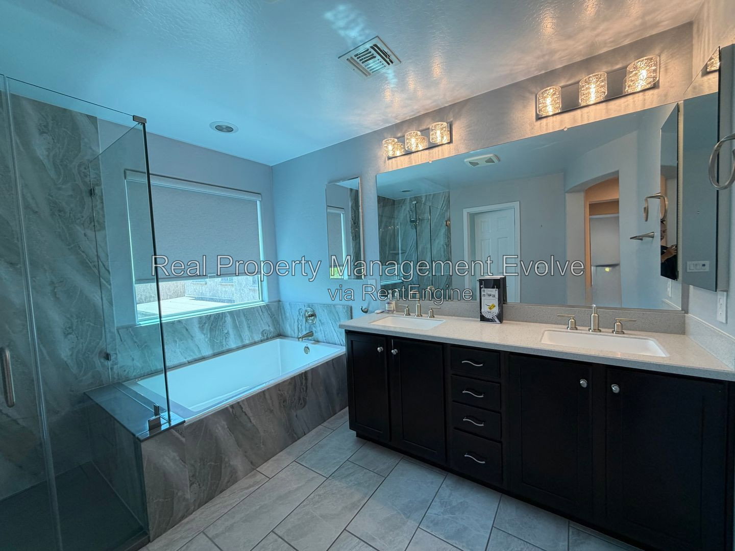 Gallery Image 38