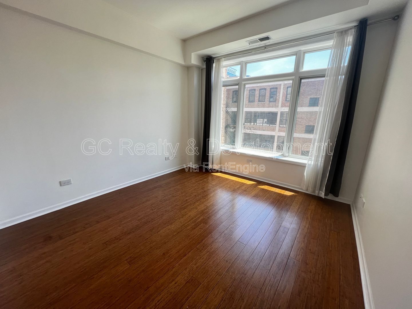 Gallery Image 19