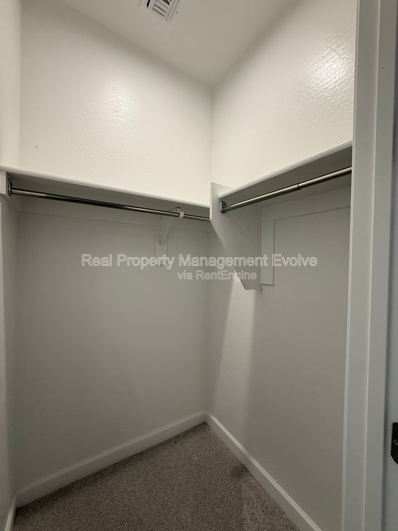 Gallery Image 25