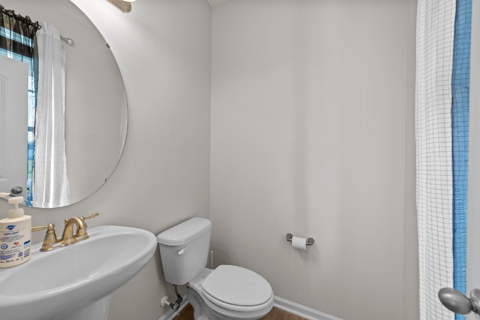 Gallery Image 12