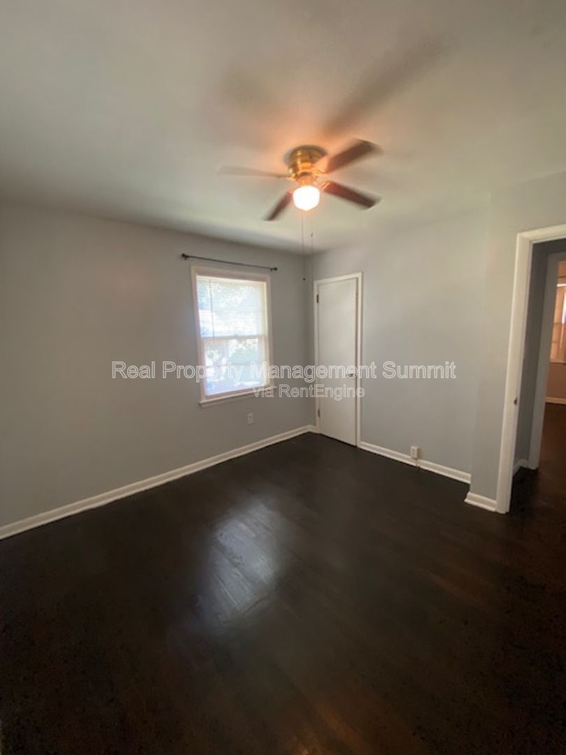 Gallery Image 15