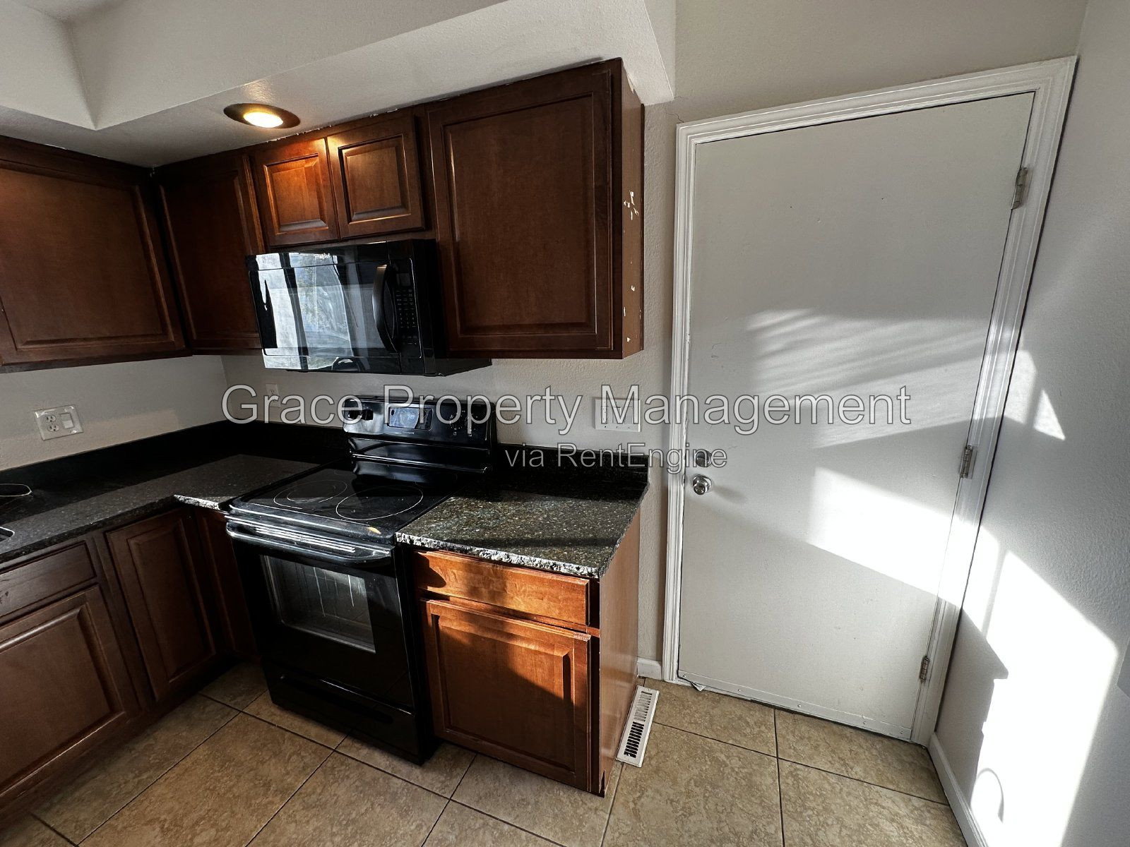 Gallery Image 16