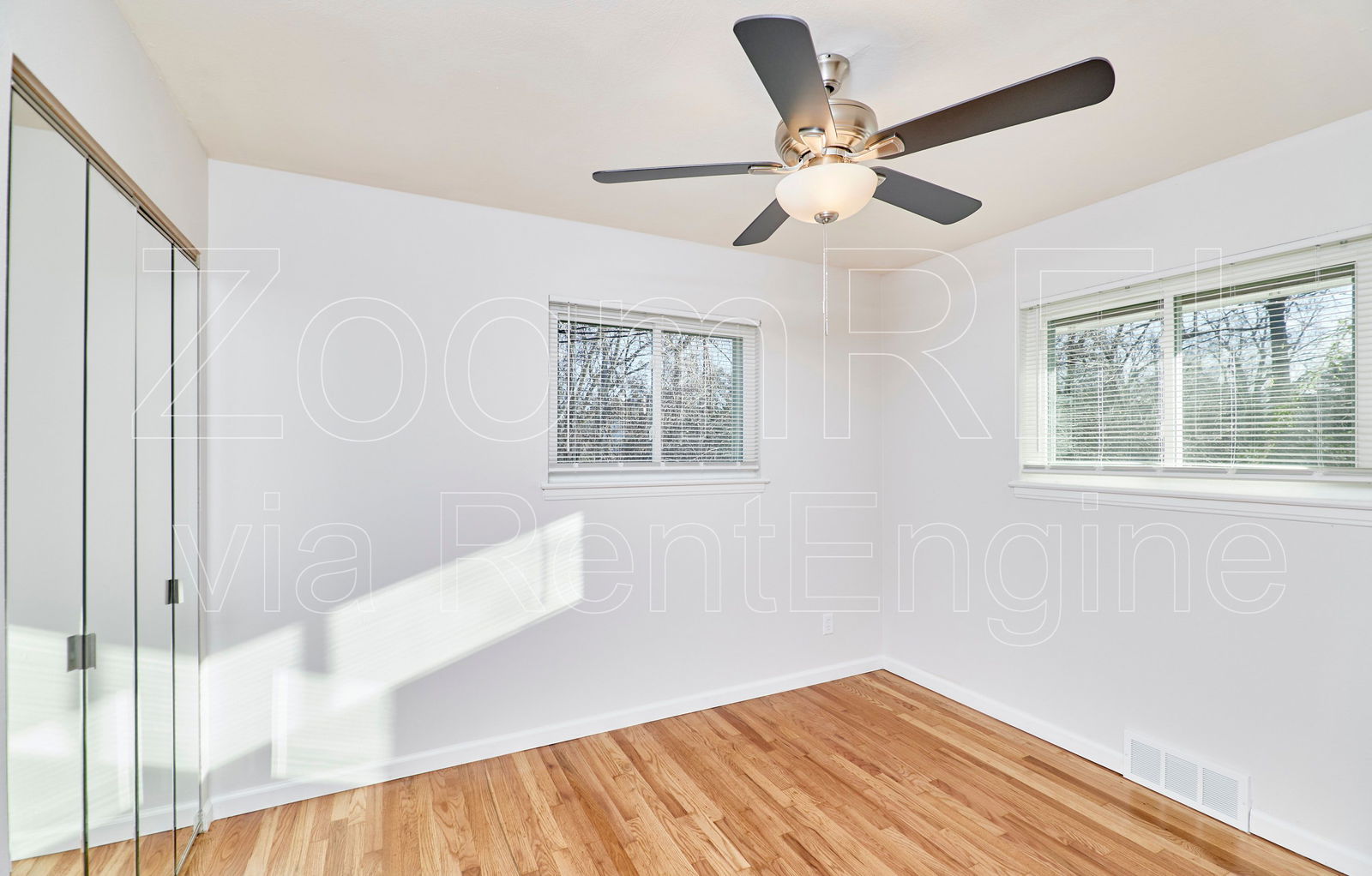 Gallery Image 37