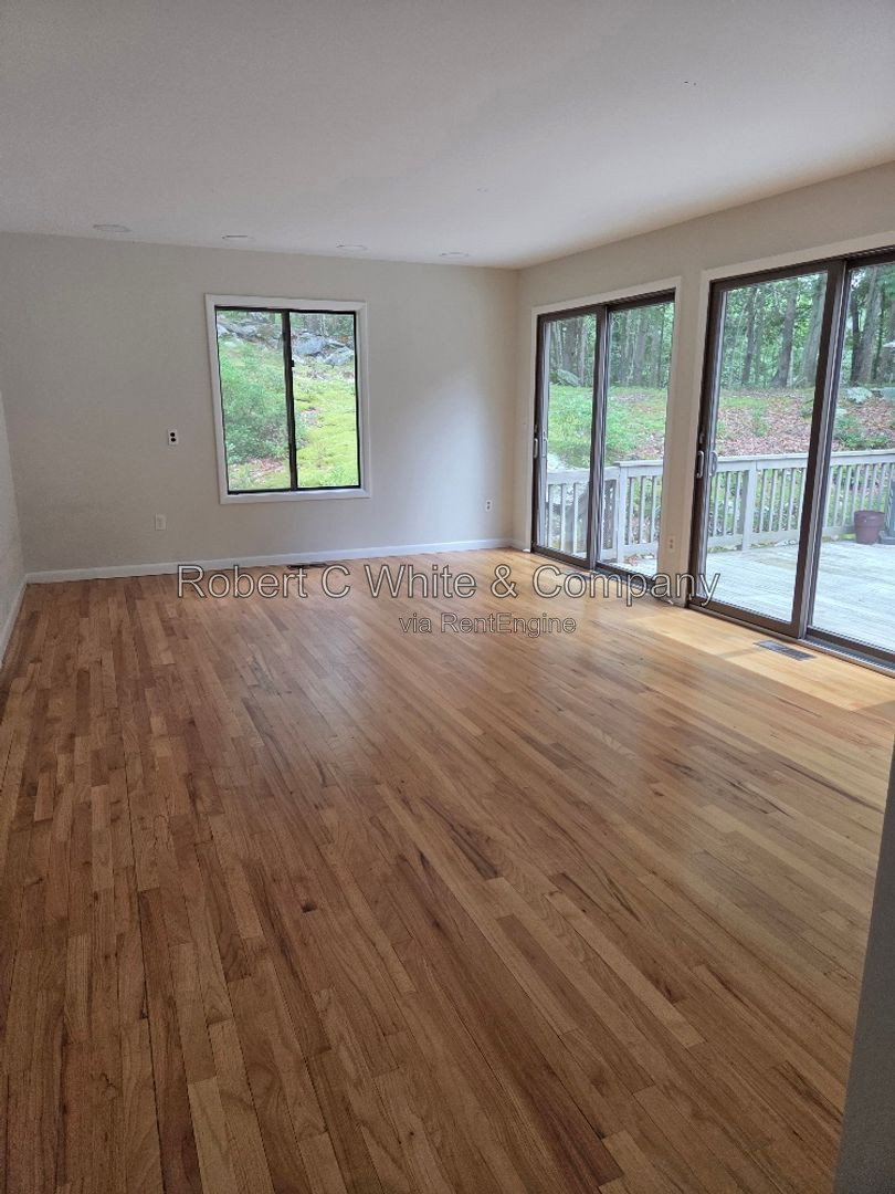 Gallery Image 15