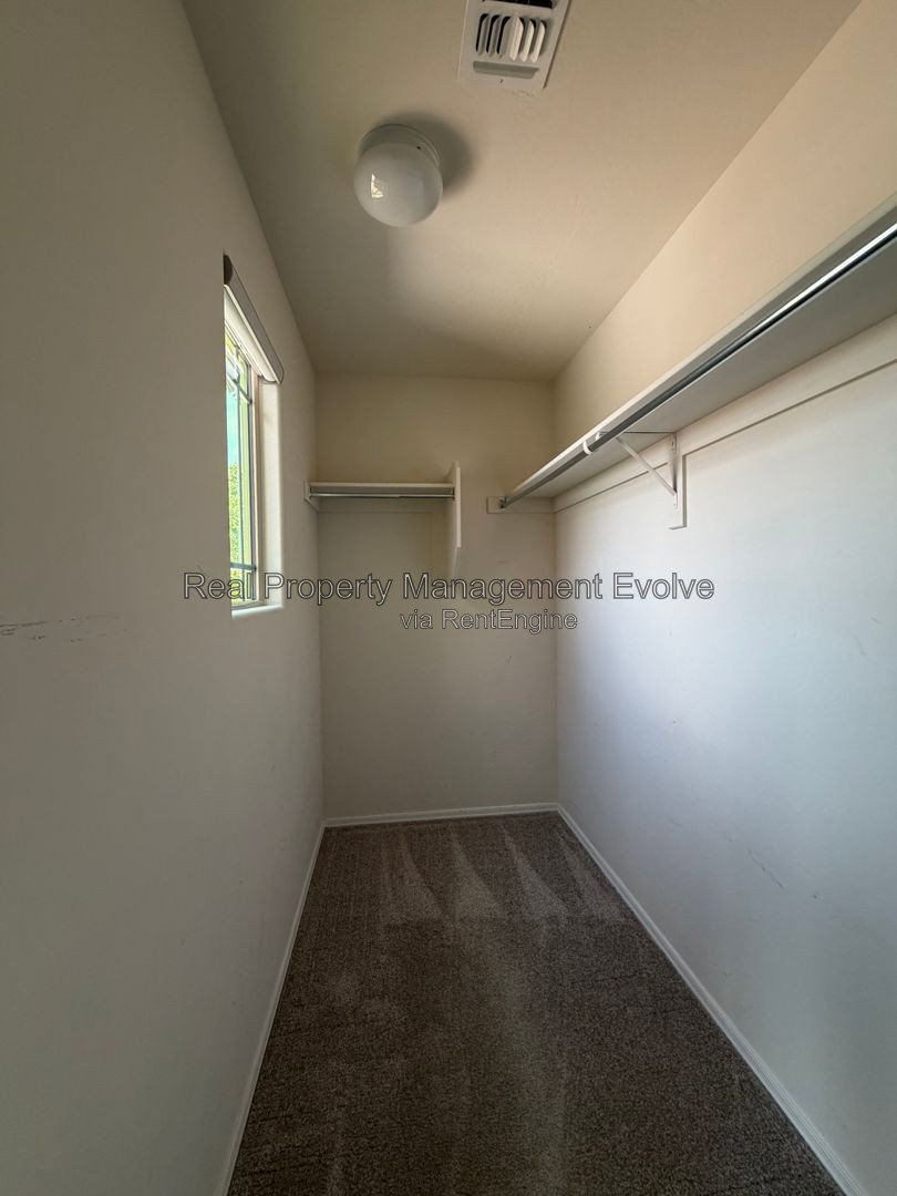 Gallery Image 34