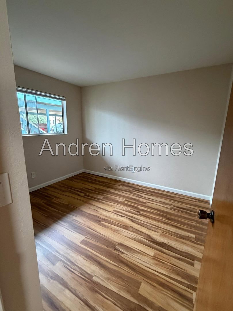 Gallery Image 37