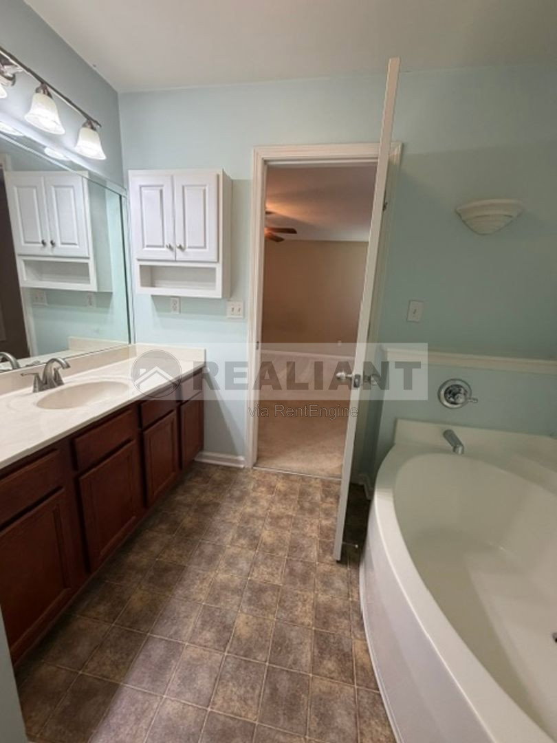 Gallery Image 16