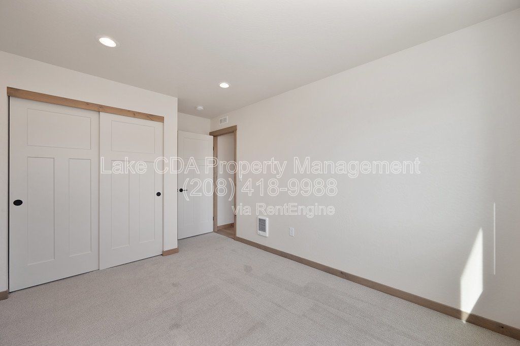 Gallery Image 33