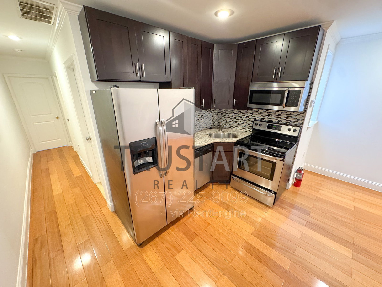 Gallery Image 0