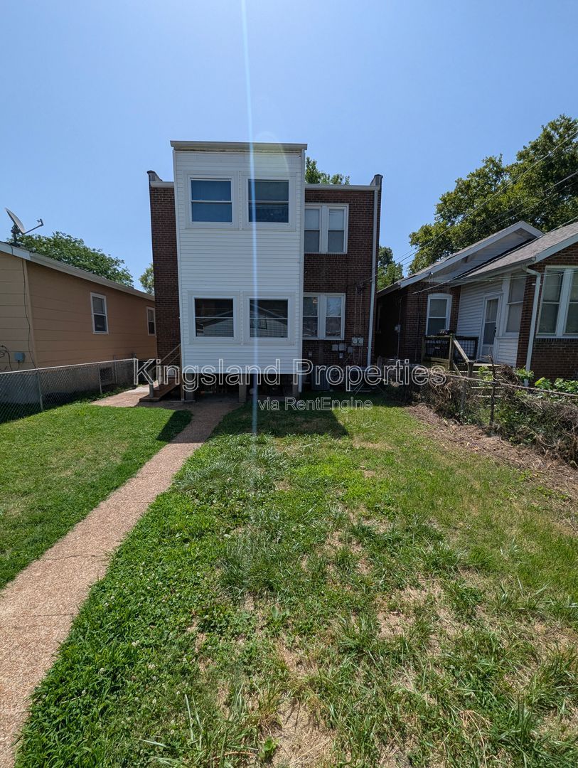 Gallery Image 12