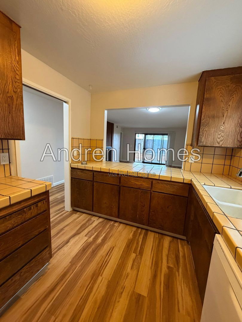 Gallery Image 46