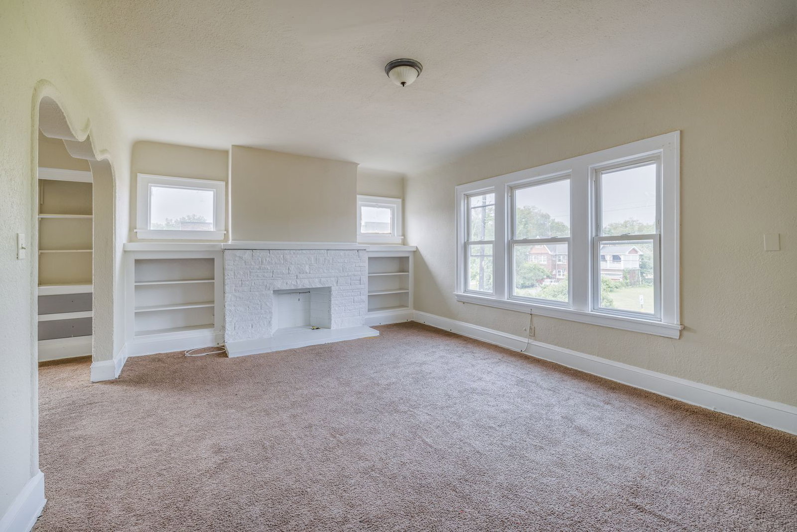 Gallery Image 0
