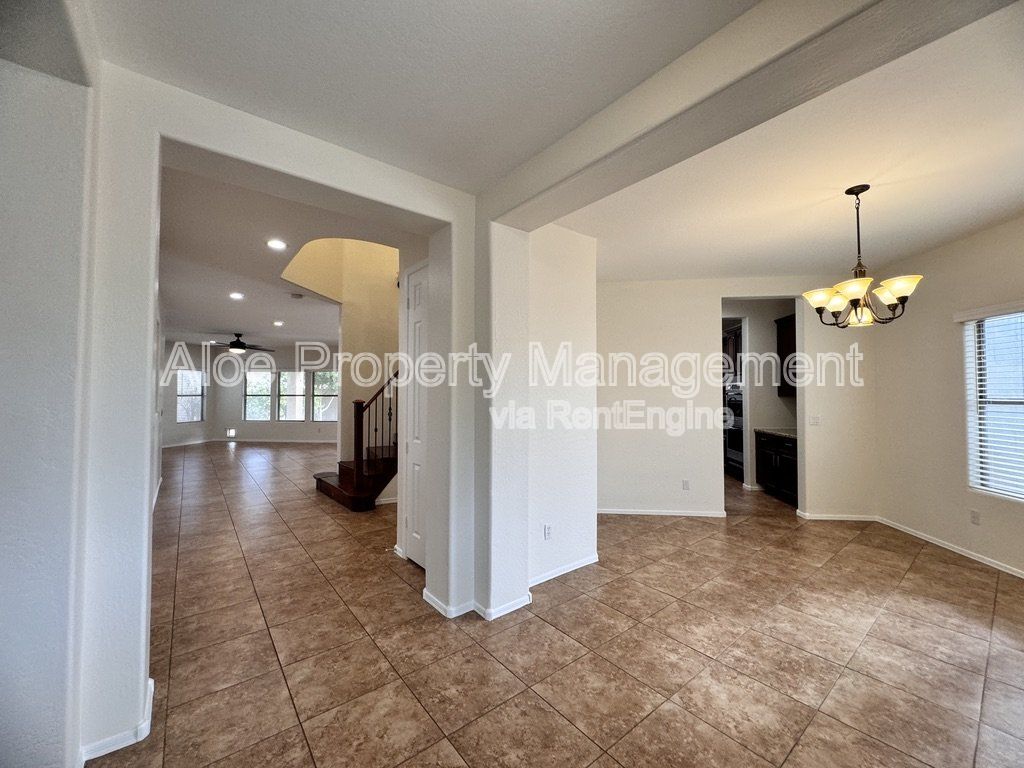 Gallery Image 60