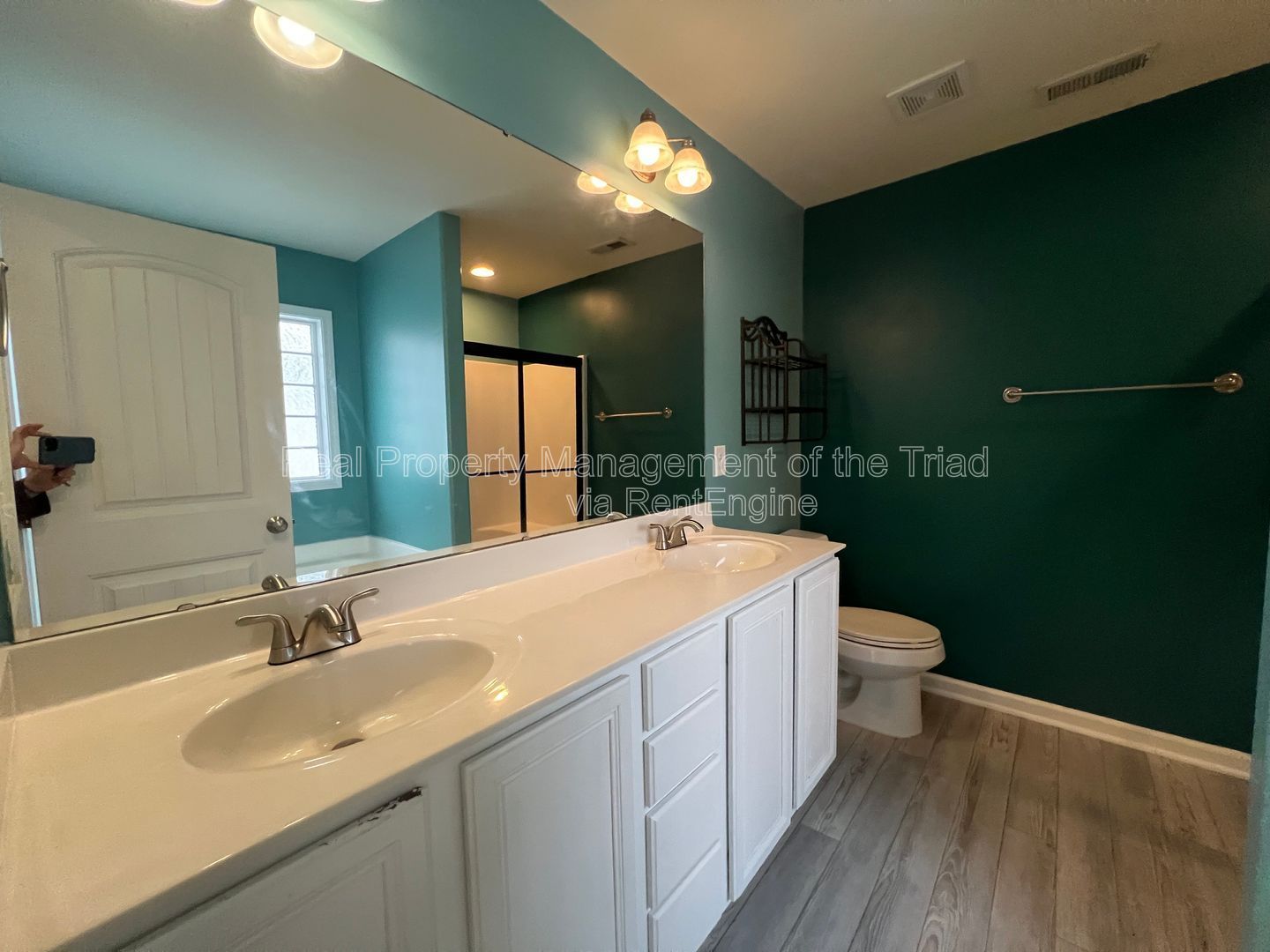 Gallery Image 14