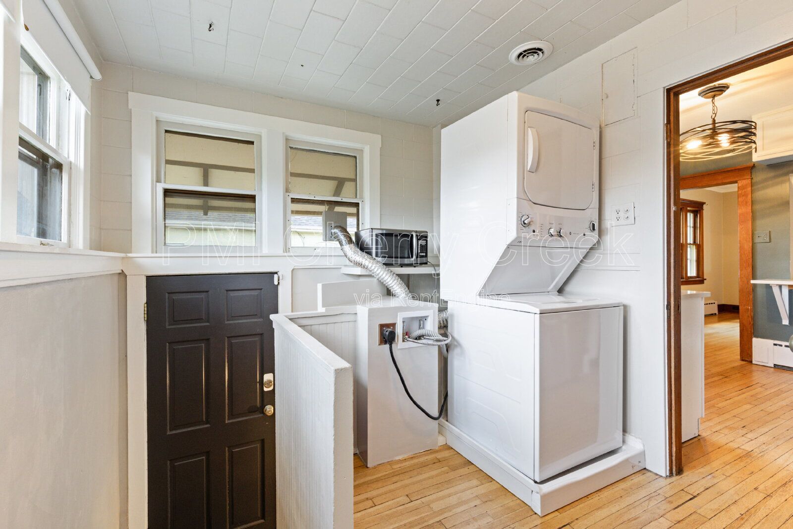 Gallery Image 15